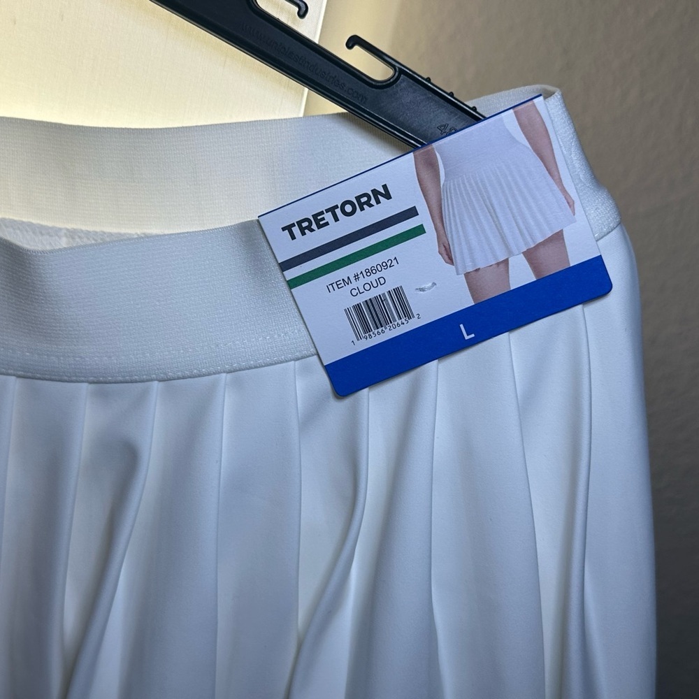 Tretorn Ladies’ White Pleated Skort – Size L – NWT - Picture 5 of 6